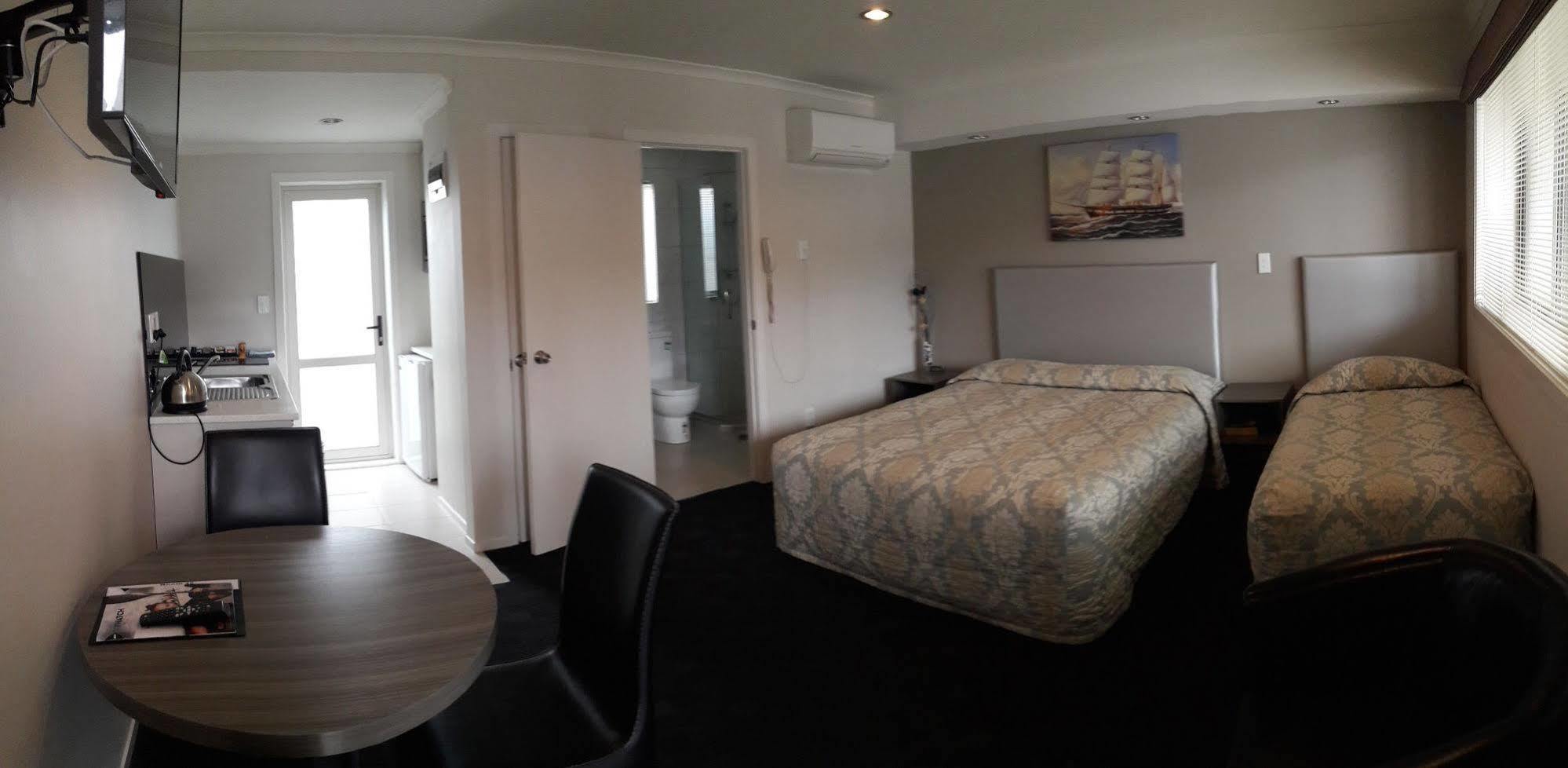 Phoenix Palm Motel Auckland Exterior photo